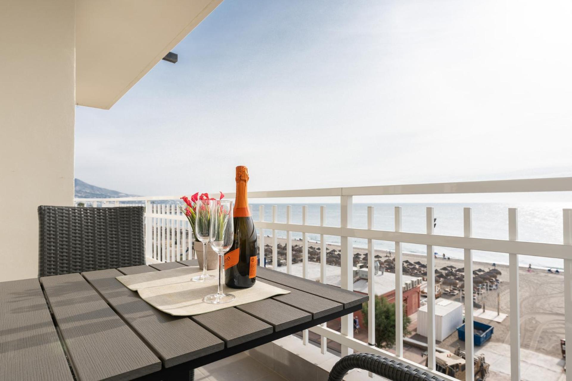 Malagasuite Impressive Seaviews Fuengirola